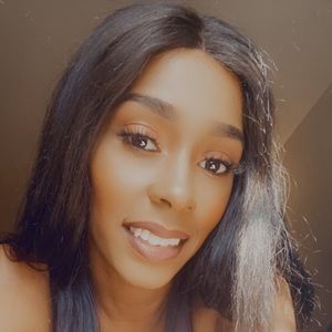 Meet your Posher, Destiny